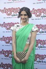 Sonam Kapoor at the launch of Andheri Wassup fest in Andheri, Mumbai on 7th March 2012 (23).JPG